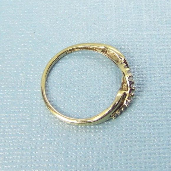 0.20 CTW Genuine Diamond Wave 10KY GOLD Ring 7.5 - Picture 4 of 10